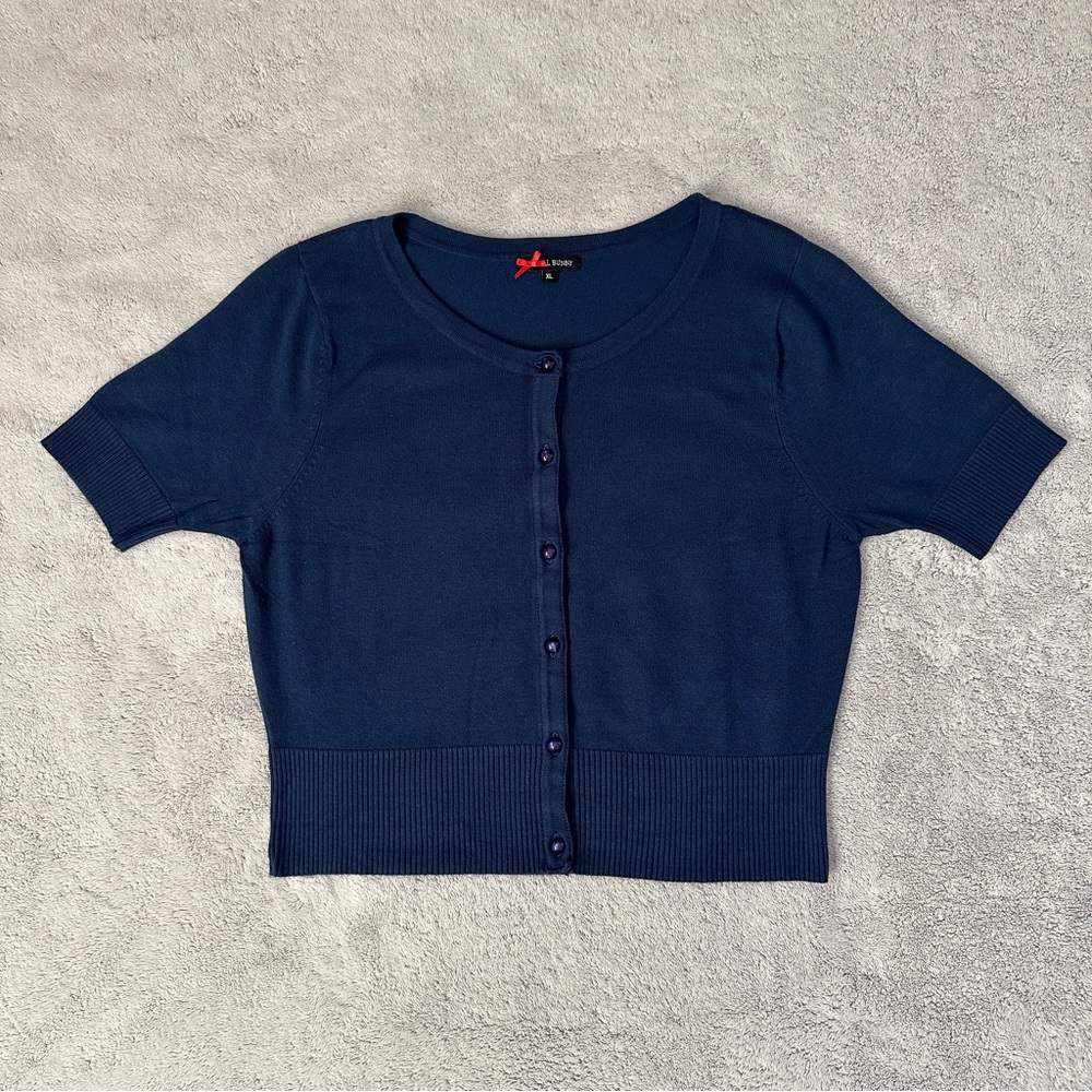 Hell Bunny Size XL Cropped Short Sleeve Button Up Sweater